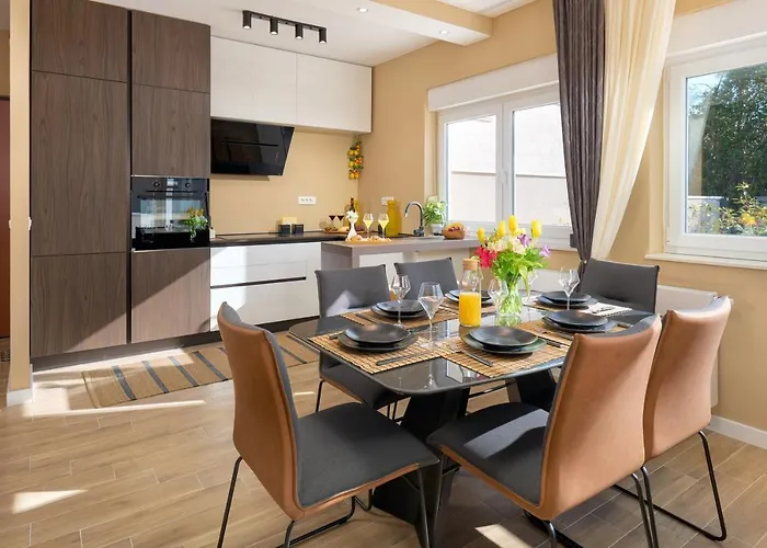 Sun Hills Apartment Split