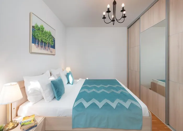 Sun Hills Apartment *