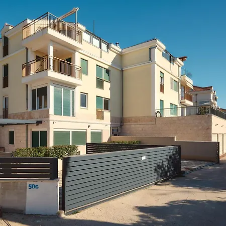 Sun Hills Apartamento