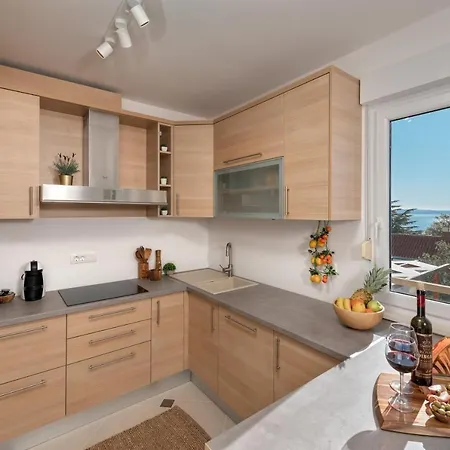 Sun Hills Apartment Split